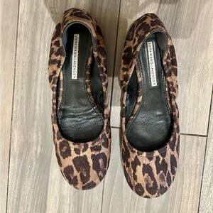 Vera Wang Lavender Leopard Print Women Shoes, Flats Size 8